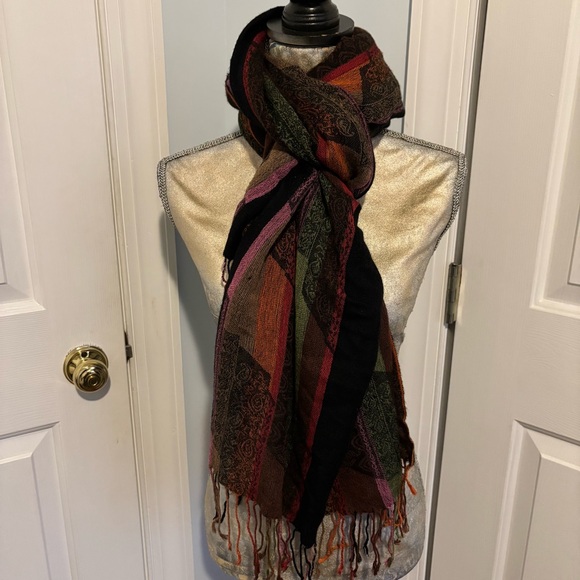 Sivana- Himalayan Yak Wool Wrap - Winterberry Extra Long, Wide Scarf/Wrap Soft - Picture 5 of 6
